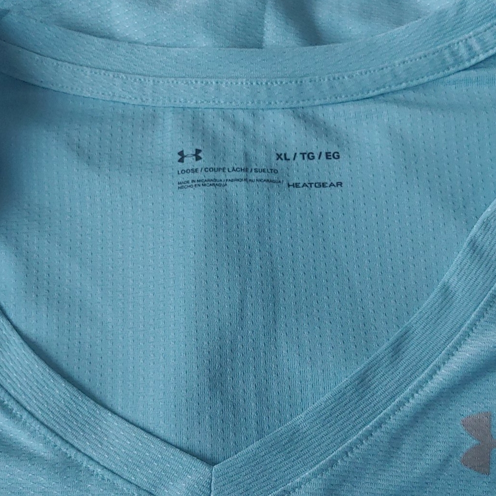 Under armour heat gear XL top